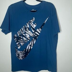 Nike Graphic Logo T-Shirt Men's Large Blue Athletic